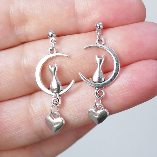 Moon cat heart charm earrings G002, cat on the moon, charm earrings, crescent moon